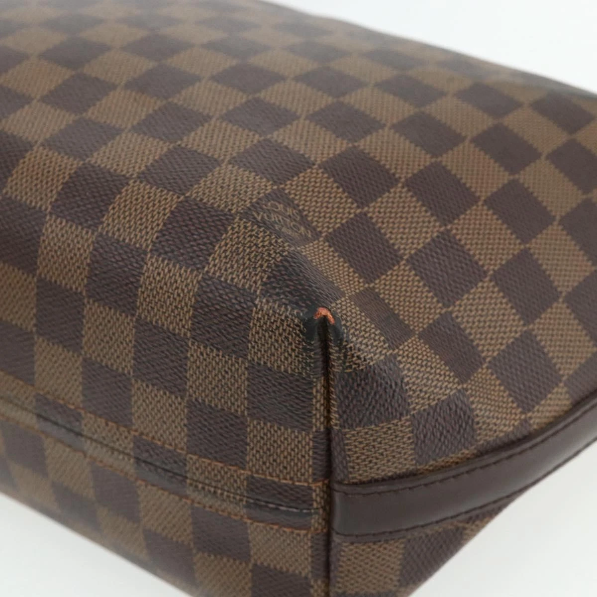 $1050 2005 LOUIS VUITTON Damier Ebene Illovo MM Shoulder Bag AR0065