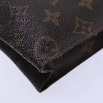 $760 1987 LOUIS VUITTON Monogram Toiletry Pouch 26 872AN
