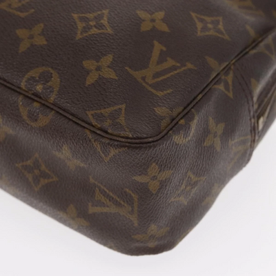 $600 1990 LOUIS VUITTON Monogram Trousse Toilette 28 Clutch Bag NO0930
