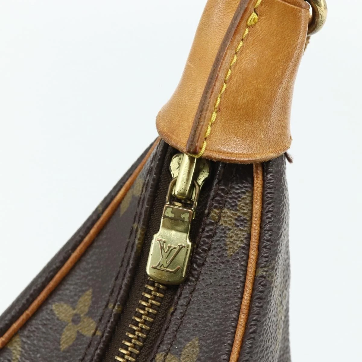 $1,450 1995 Louis Vuitton Monogram Boulogne 35 Shoulder Bag AS0995
