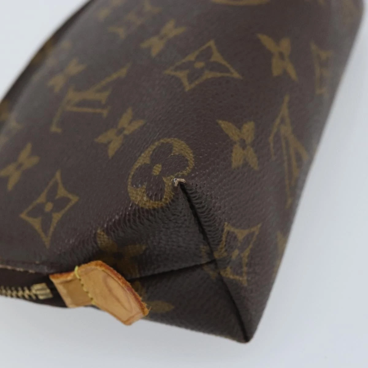 $625 2000 LOUIS VUITTON Monogram Cosmetic Pouch CA1010