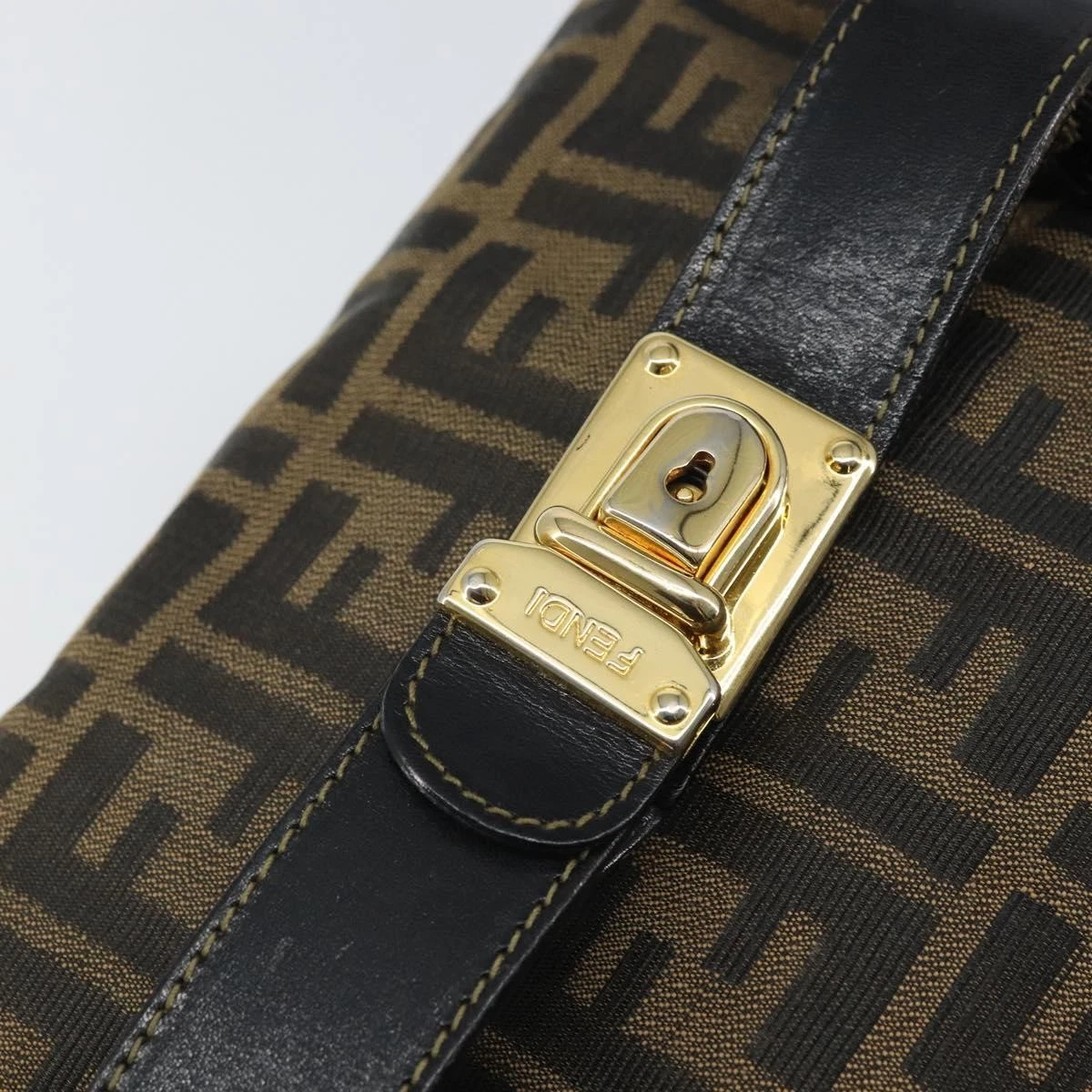 $980 2004 Fendi Zucca Canvas Vanity Hand Bag 2305-8BR465-019