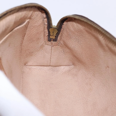 $625 2003 LOUIS VUITTON Monogram Cosmetic Pouch SD0023