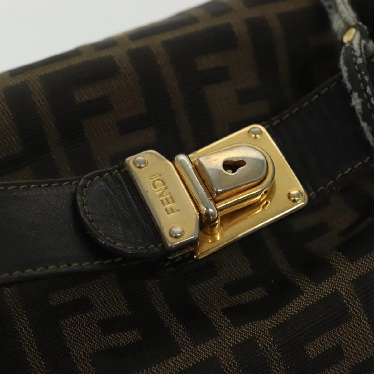 $980 2003 Fendi Zucca Canvas Vanity Hand Bag 2211-26715-009