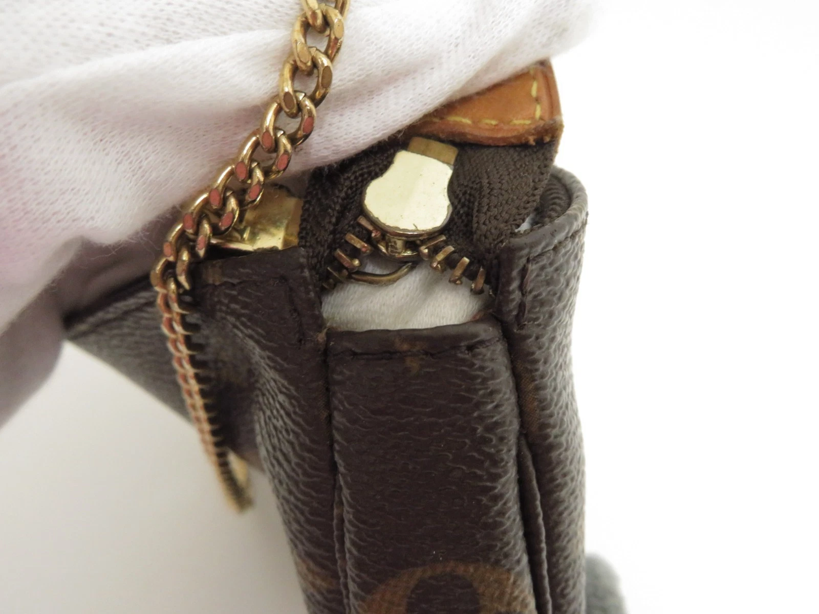 $845 2015 Louis Vuitton Monogram Mini Pochette Accessories SF2115