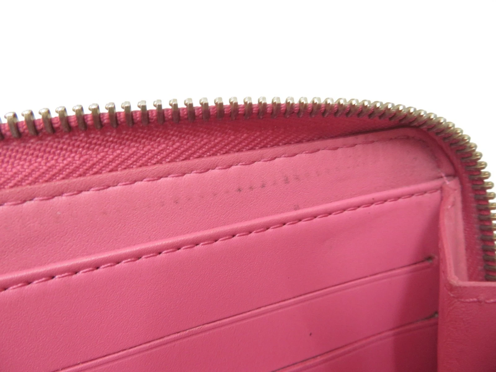 $970 Louis Vuitton Vernis Zippy Wallet Rose Litchi