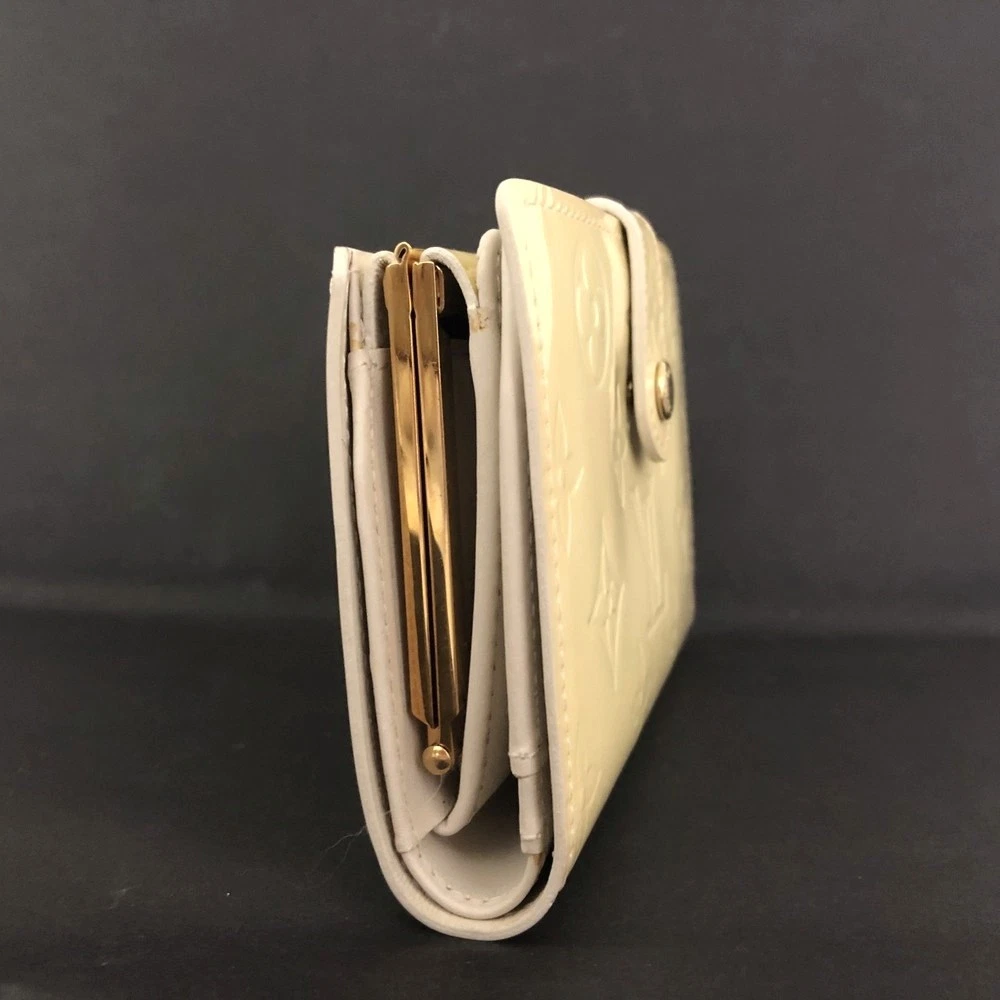 $935 2005 Louis Vuitton Monogram Vernis French Purse Wallet Beige MI0045