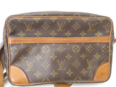 $1,450 2001 Louis Vuitton Monogram Trocadero 27 TH0011