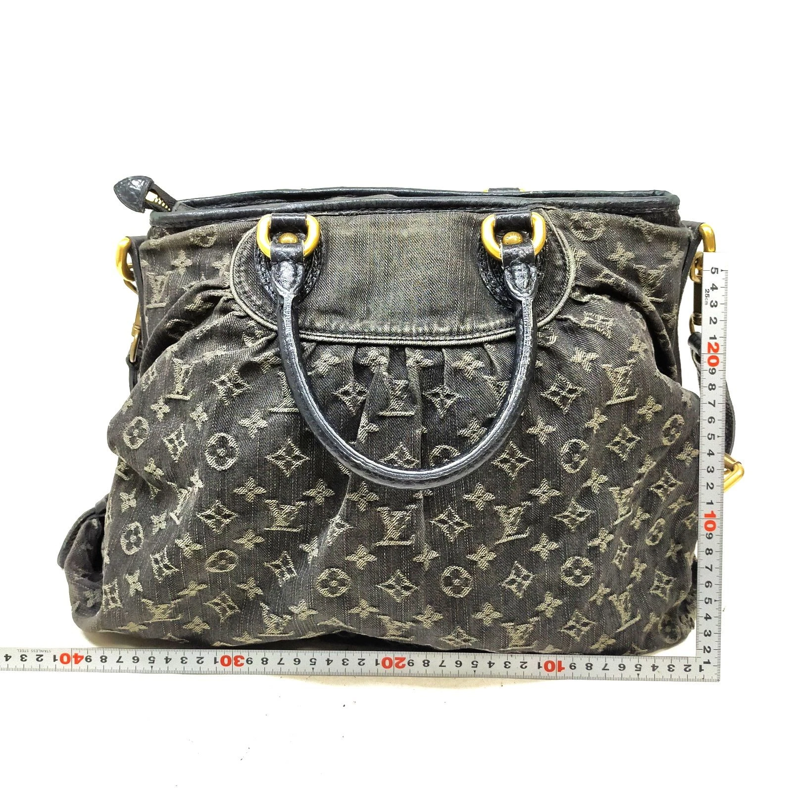 $1965 2007-2009  Louis Vuitton Denim Neo Cabby MM Black