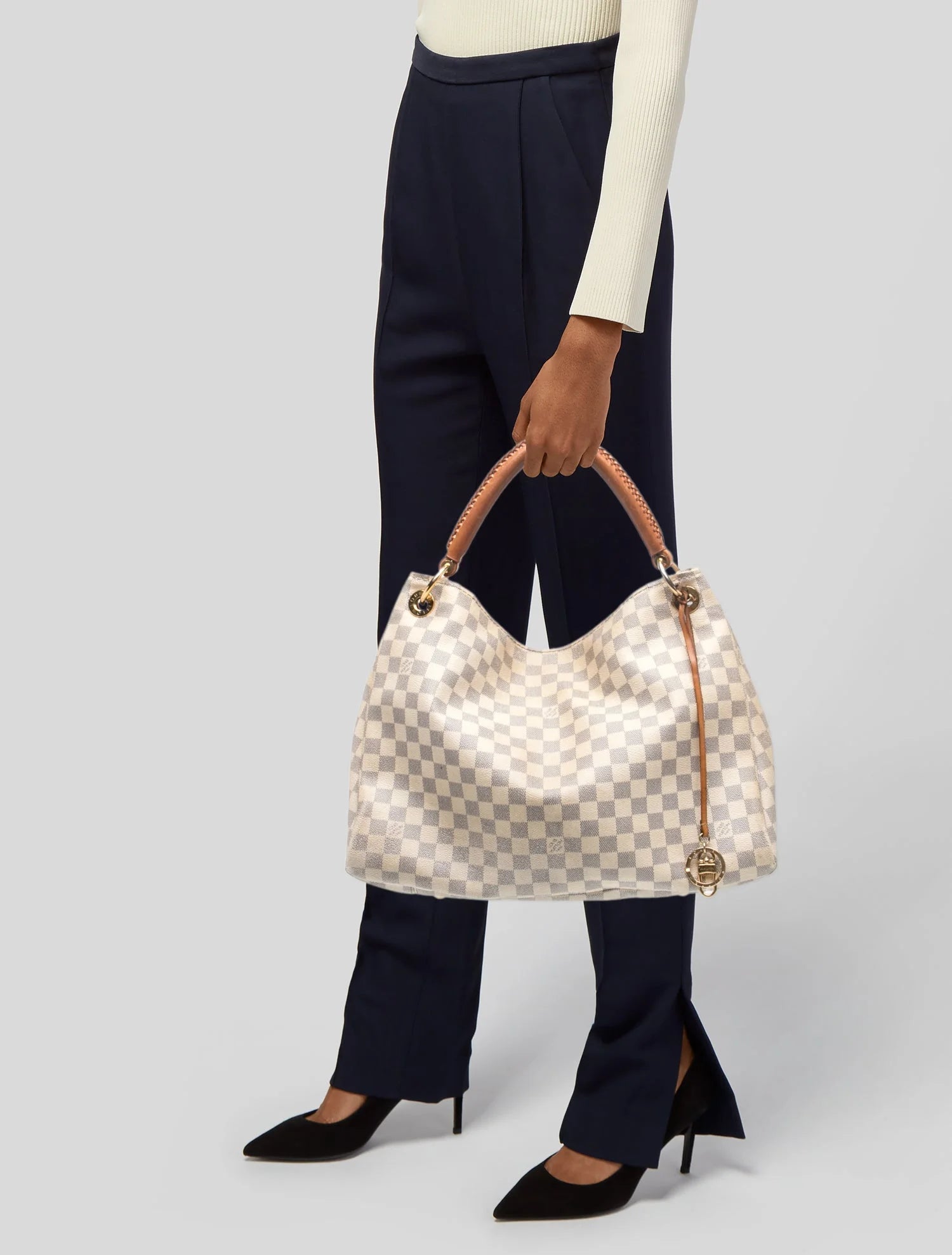 $2500 Louis Vuitton Damier Azur Artsy MM 10021144