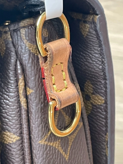 $3350 RFID Louis Vuitton Monogram Pochette Metis East West