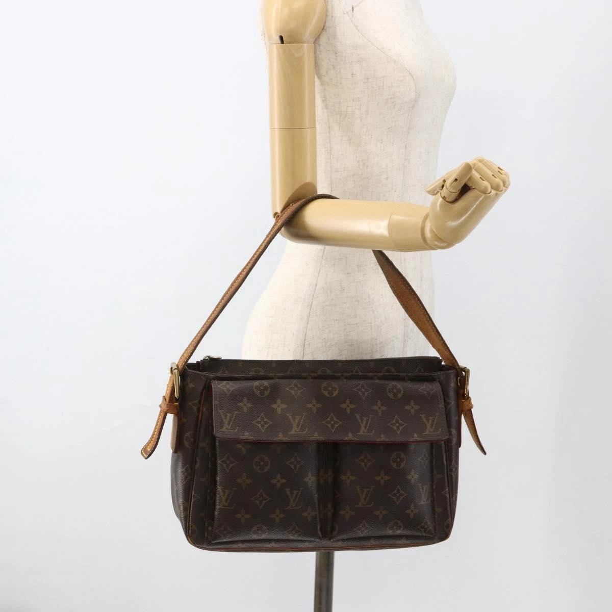 LOUIS VUITTON Monogram Viva Cite GM Shoulder Bag