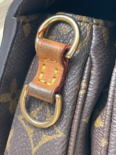$3350 RFID Louis Vuitton Monogram Pochette Metis East West