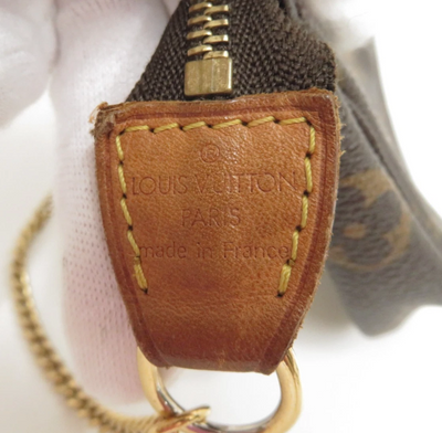 $845 2015 Louis Vuitton Monogram Mini Pochette Accessories SF2115