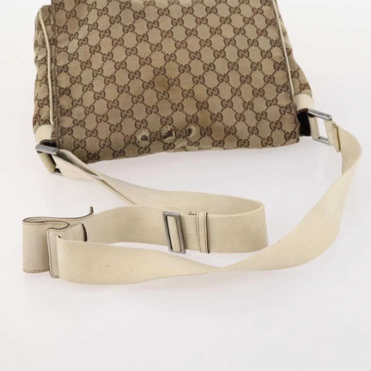 $1490 GUCCI GG Canvas Messenger Bag
