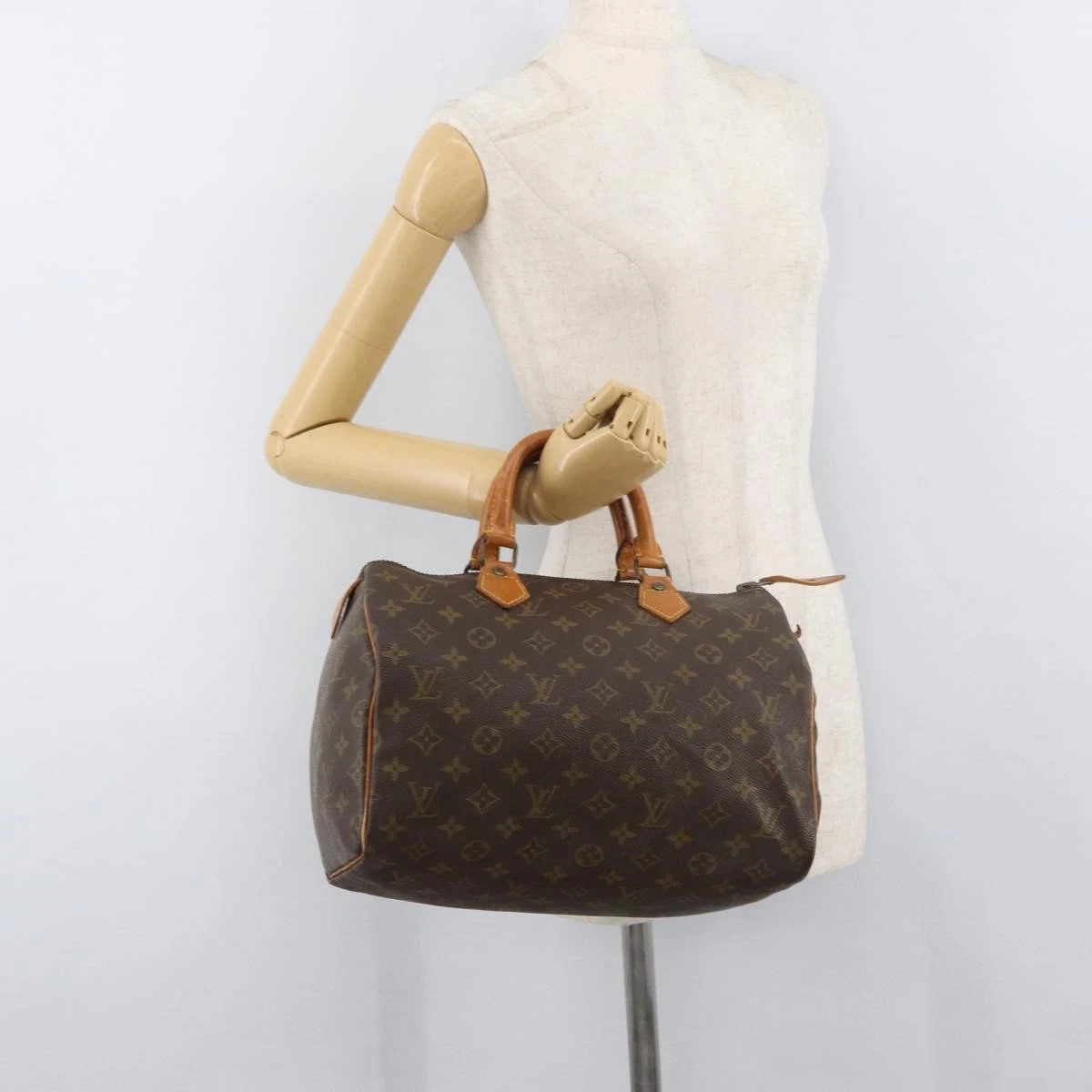$1540 1984 LOUIS VUITTON Monogram Speedy 30 Hand Bag SA824