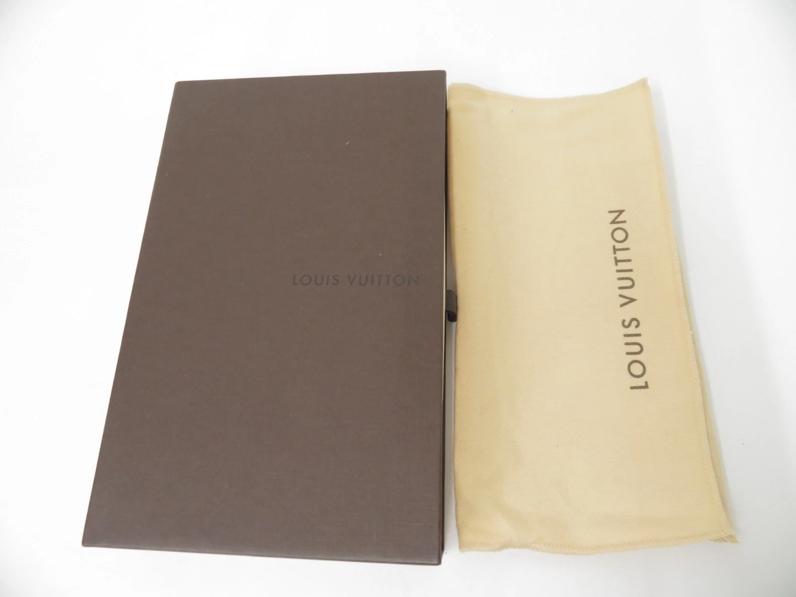 $970 Louis Vuitton Vernis Zippy Wallet Rose Litchi