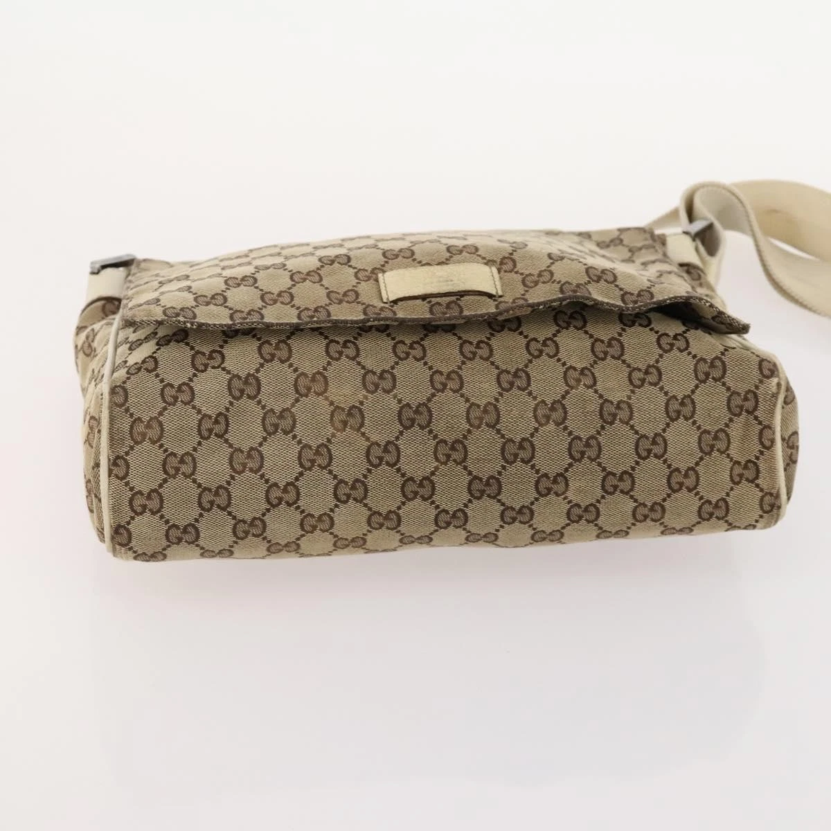 $1490 GUCCI GG Canvas Messenger Bag