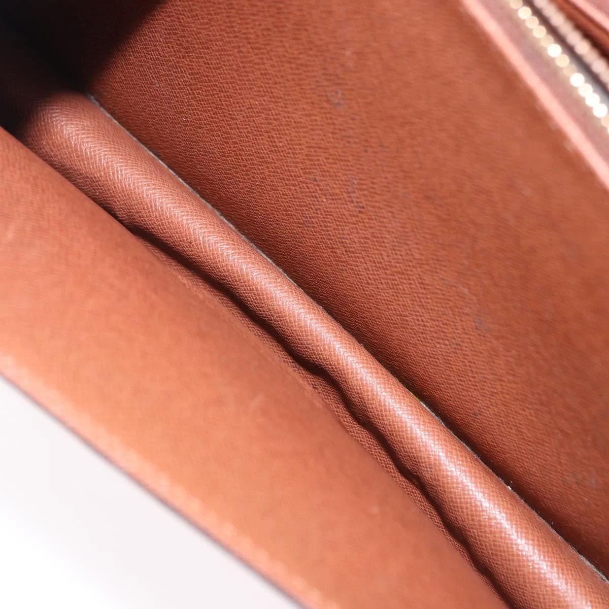 $1290 1994 LOUIS VUITTON Monogram Concorde A20994