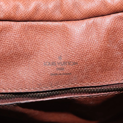 $1450 1992 LOUIS VUITTON Monogram Boulogne 35 Shoulder Bag  8912