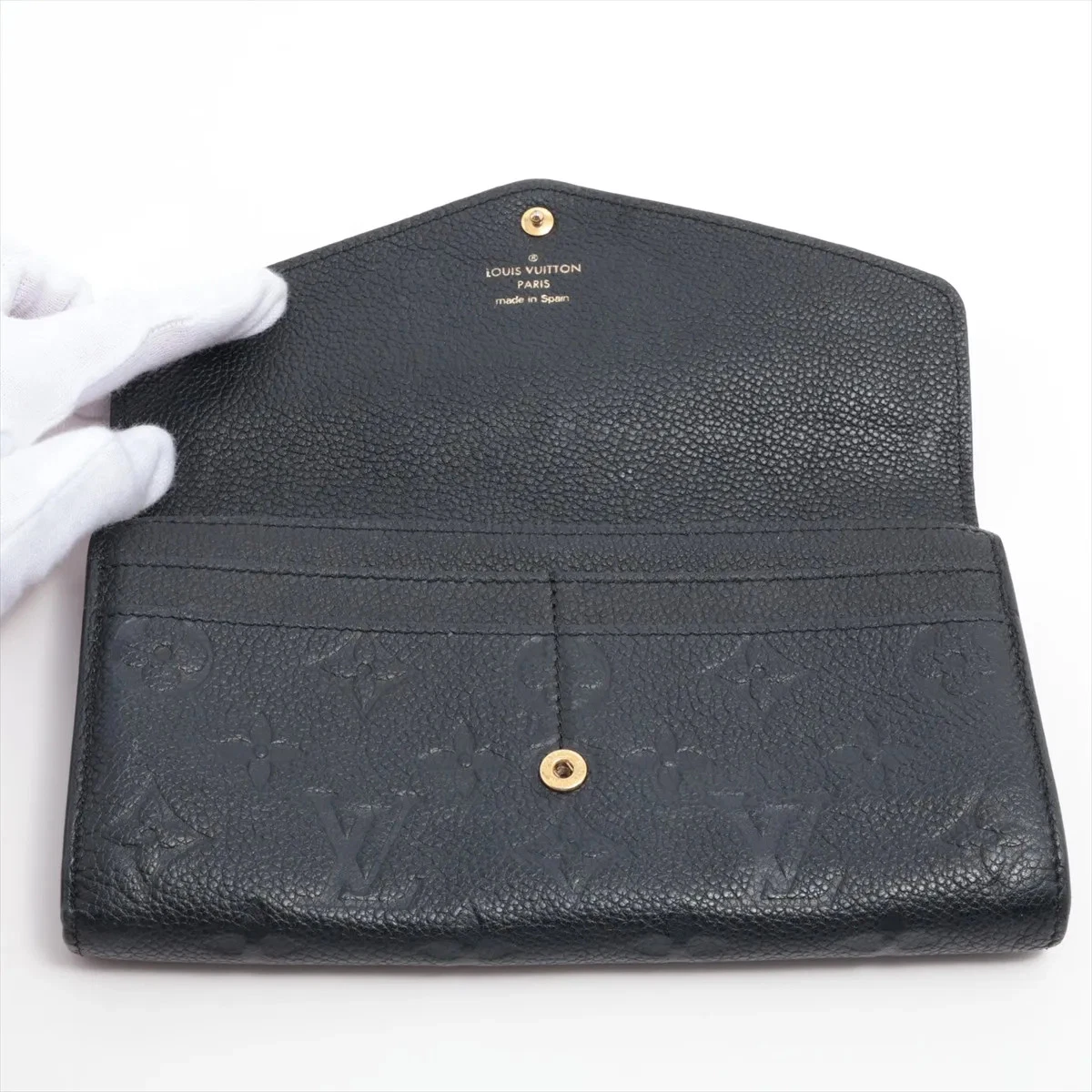 $1060 Louis Vuitton Empreinte Sarah Wallet NM Black