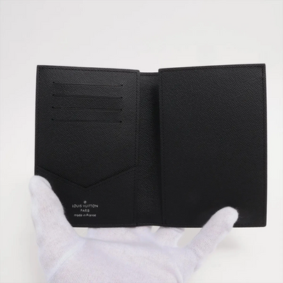 $400 Louis Vuitton Damier Graphite Passport Cover