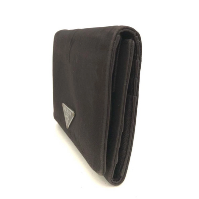 $1070 PRADA Logo Plate Nylon Trifold Wallet Purple 10019596