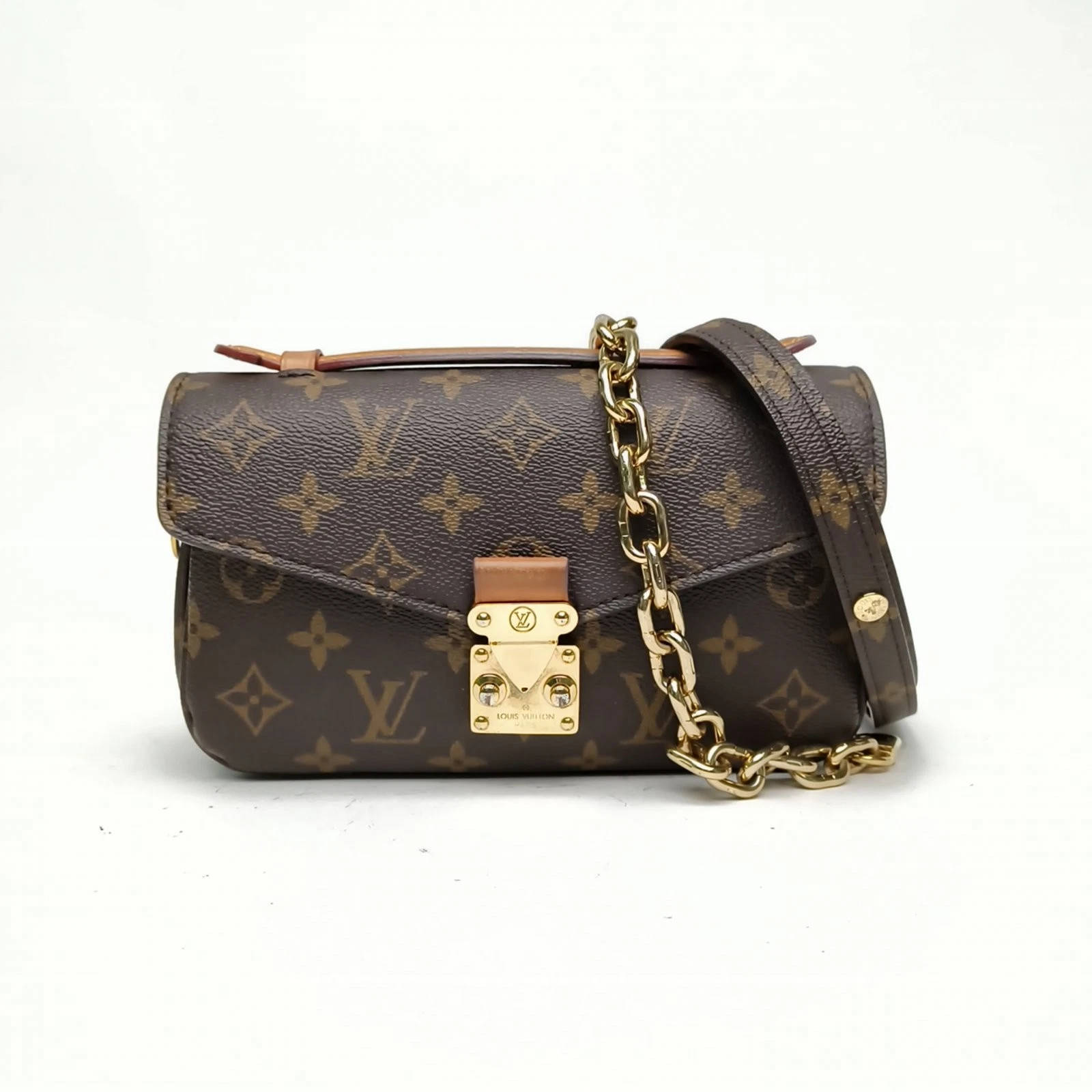 $3350 RFID Louis Vuitton Monogram Pochette Metis East West