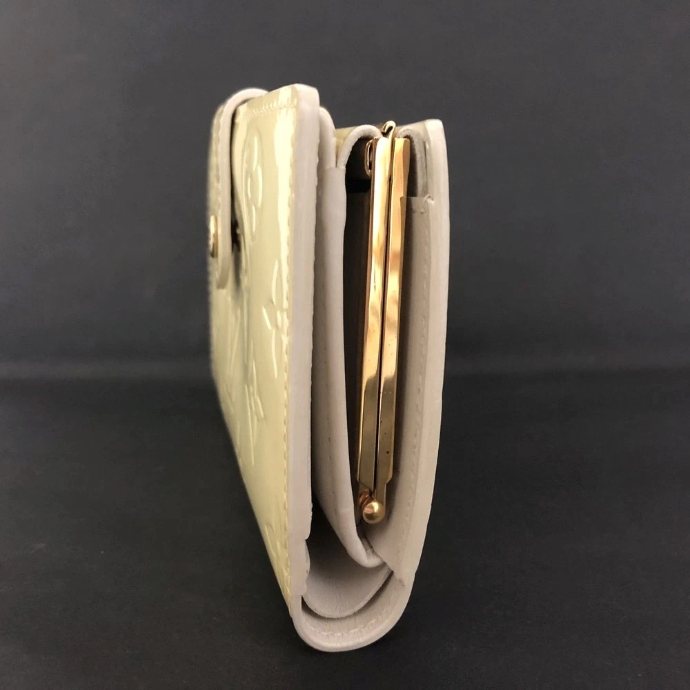 $935 2005 Louis Vuitton Monogram Vernis French Purse Wallet Beige MI0045