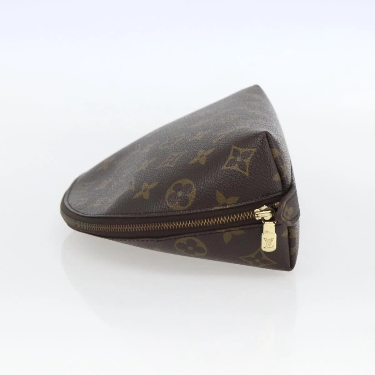 $735 1996 LOUIS VUITTON Monogram Trousse Demi Ronde  TH0996