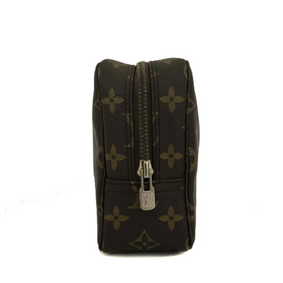 $600 Louis Vuitton Monogram Trousse Toilette 23 Cosmetics Pouch