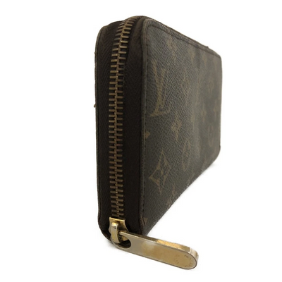 $960 2009 Louis Vuitton Monogram Zippy Wallet  CA3039