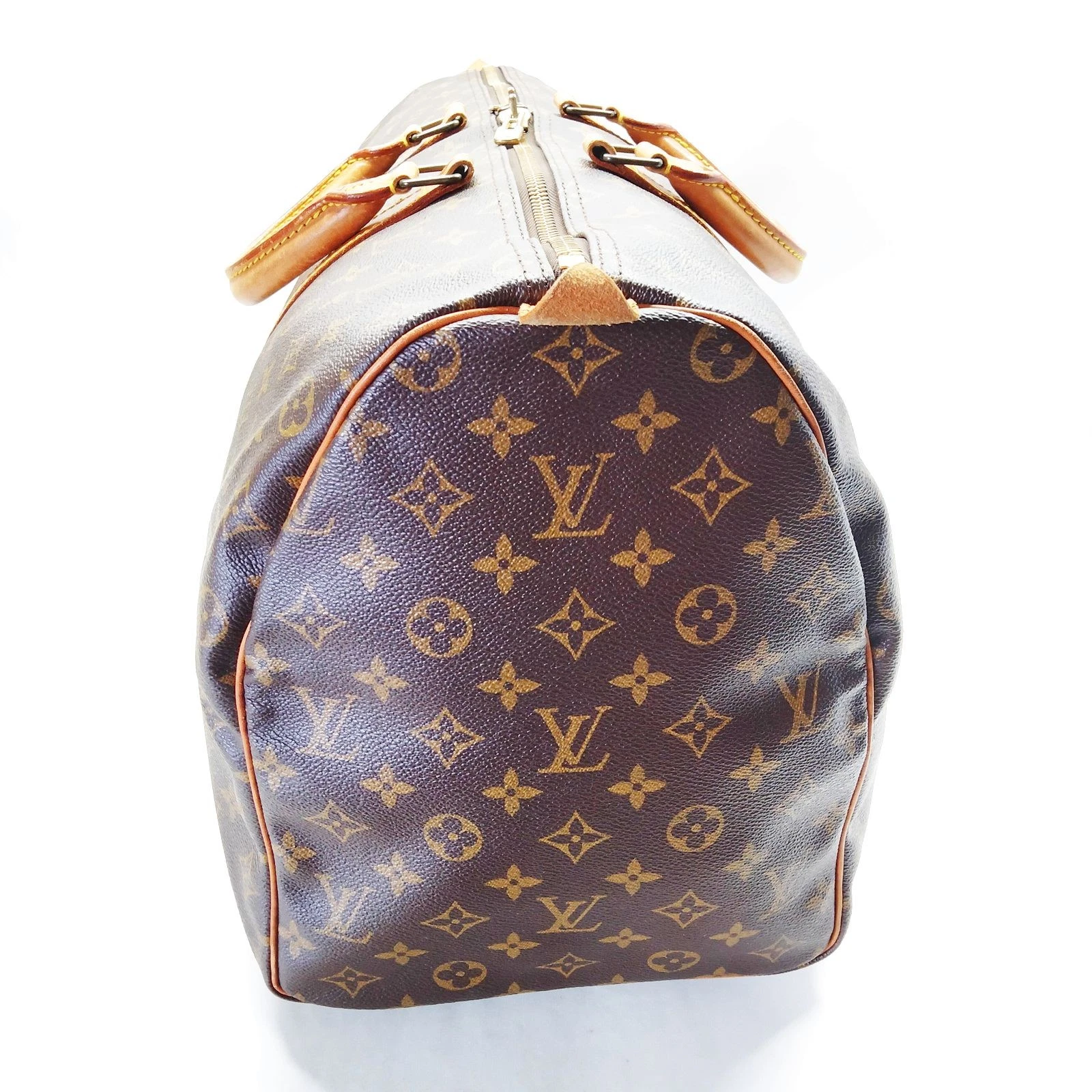 $1440 1988 Louis Vuitton Monogram Keepall 50 VI882