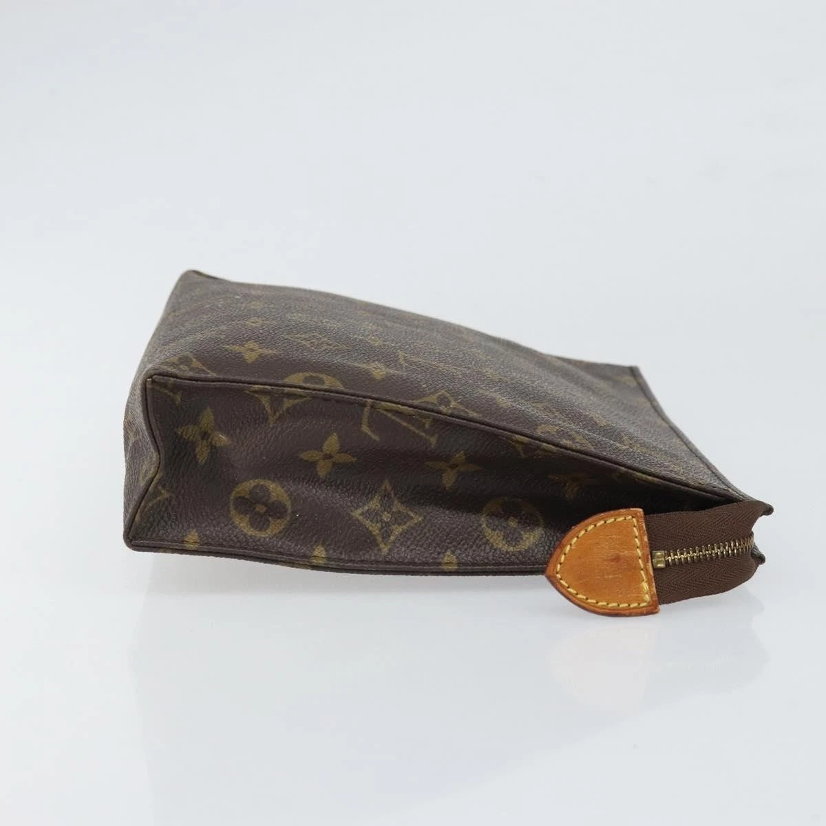 $760 1988 LOUIS VUITTON Monogram Toiletry Pouch 26 883TH