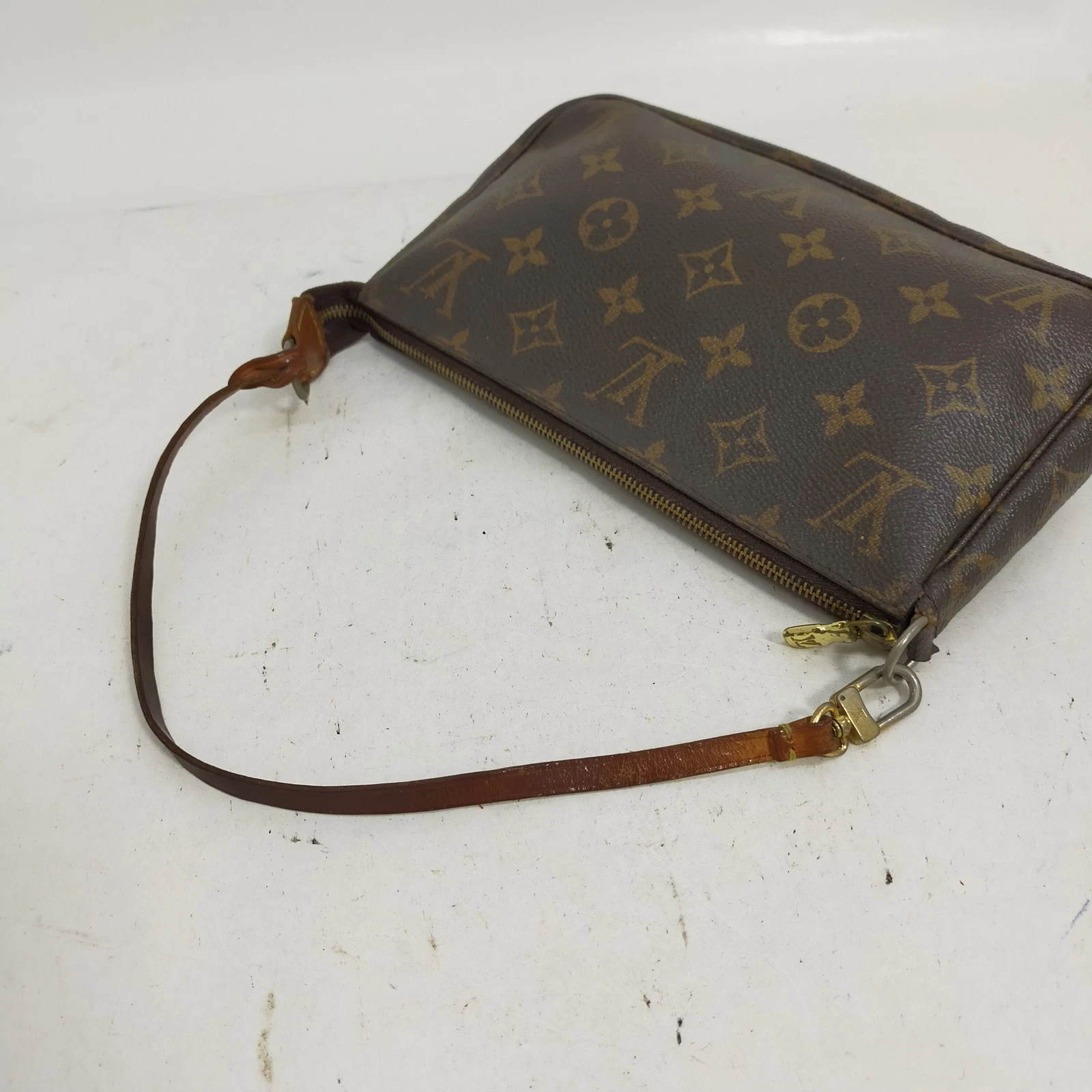 Louis Vuitton Pochette Accessoires Brown Monogram VI0031