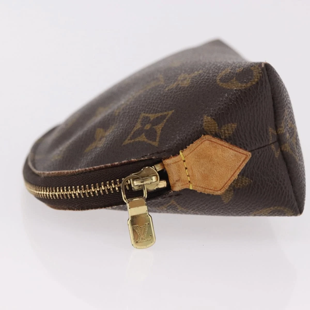 $625 2000 LOUIS VUITTON Monogram Cosmetic Pouch CA0020