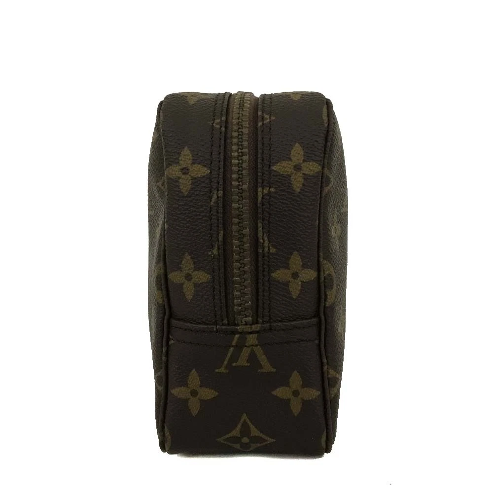 $600 Louis Vuitton Monogram Trousse Toilette 23 Cosmetics Pouch