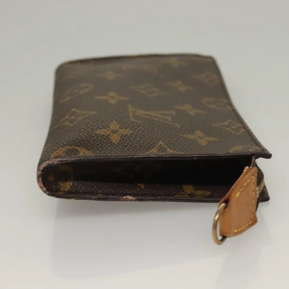 $490 1998 Louis Vuitton Monogram Bucket 23 Pouch AR0938