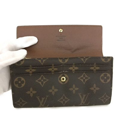$775 2006 Louis Vuitton Monogram Sarah Wallet MI1026