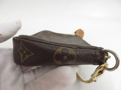 $845 2015 Louis Vuitton Monogram Mini Pochette Accessories SF2115
