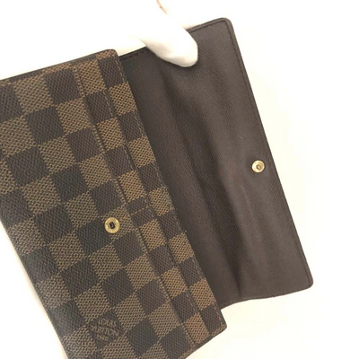 $800 2006 Louis Vuitton Damier Ebene Sarah Long Bifold Wallet Brown CA1026