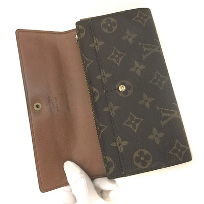 $720 1995 Louis Vuitton Monogram Sarah Wallet CA0975