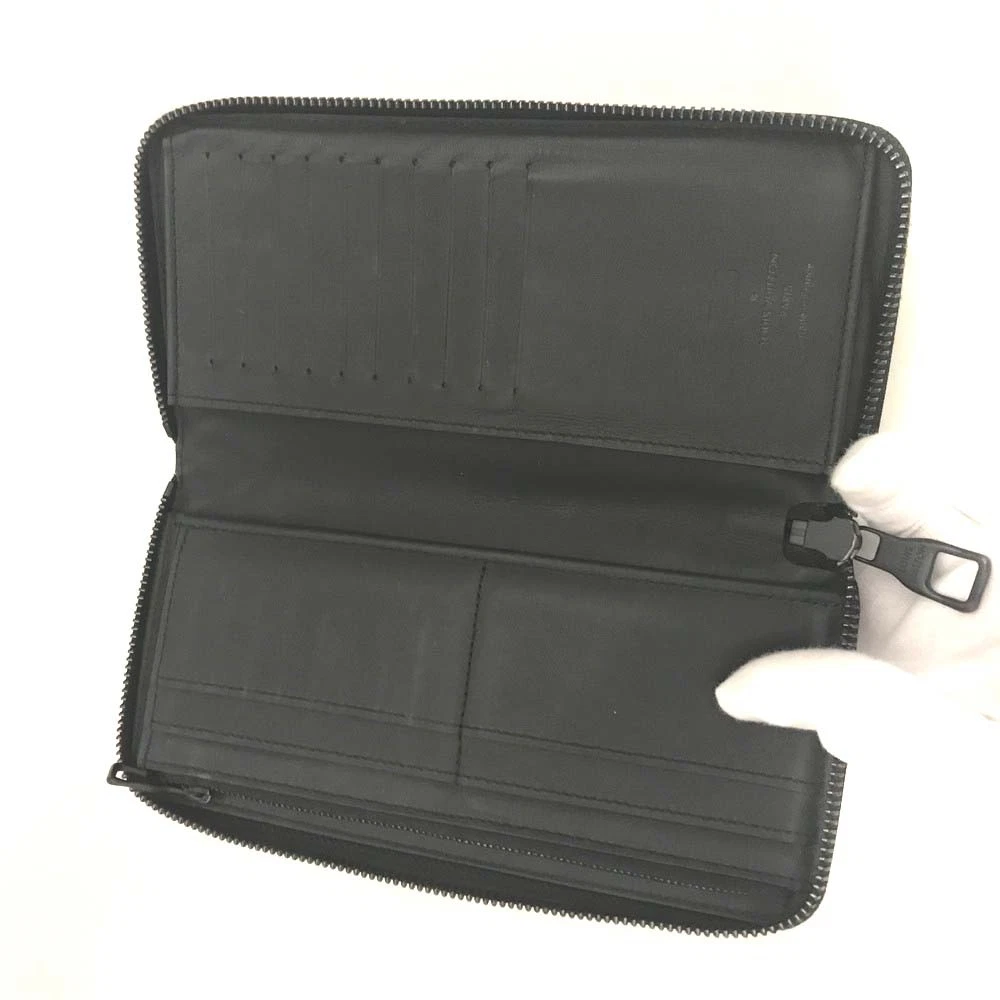 $1210 Louis Vuitton Monogram Empreinte Vertical Zippy Round Long Wallet