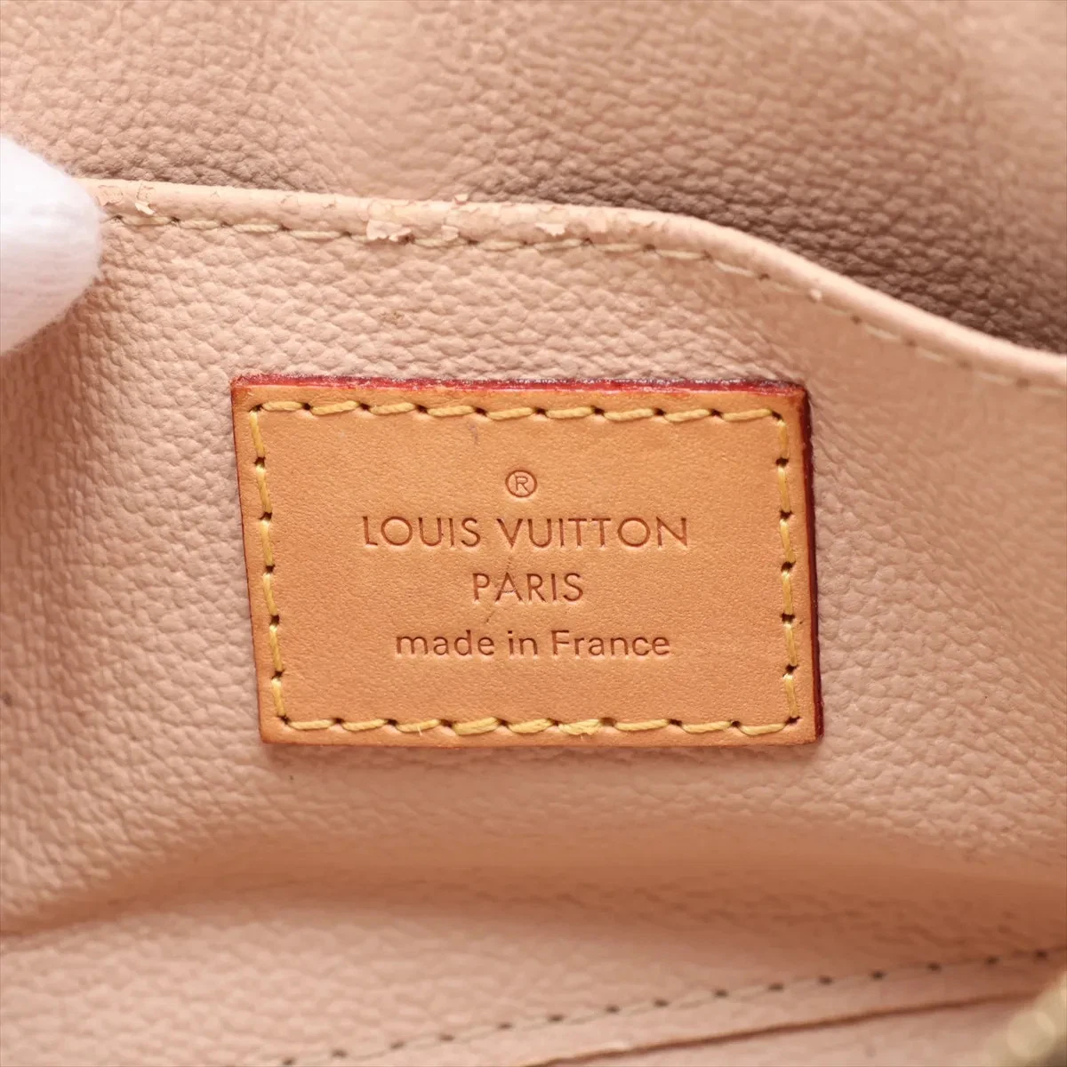 $620 RFID Louis Vuitton Monogram Cosmetic Pouch
