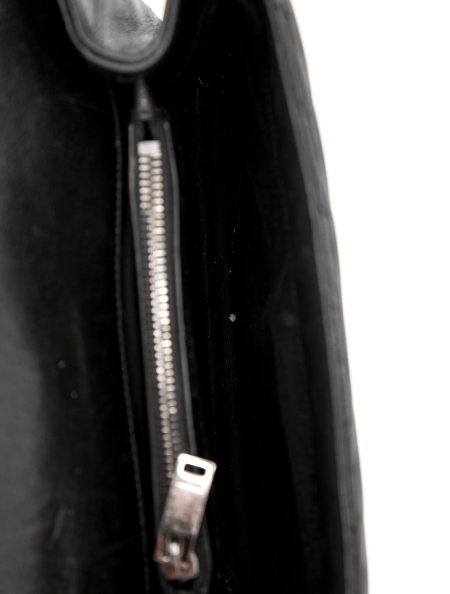 $1990 Saint Laurent Leather College Medium Black 10021141