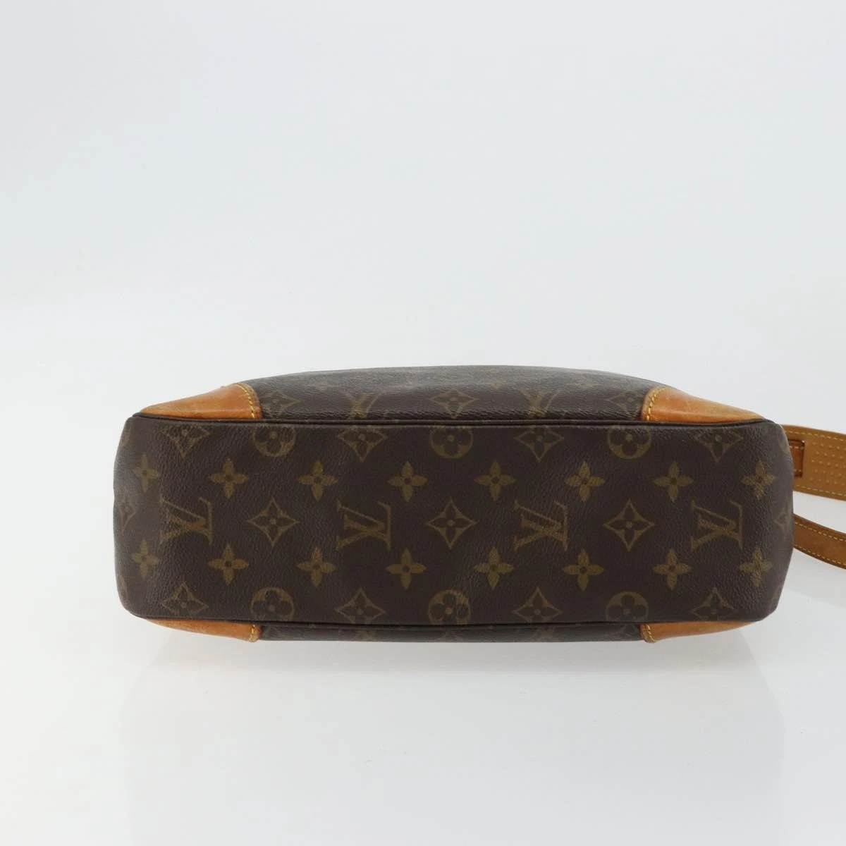 $1,040 2001 Louis Vuitton Monogram Boulogne 30 Shoulder Bag AS0041