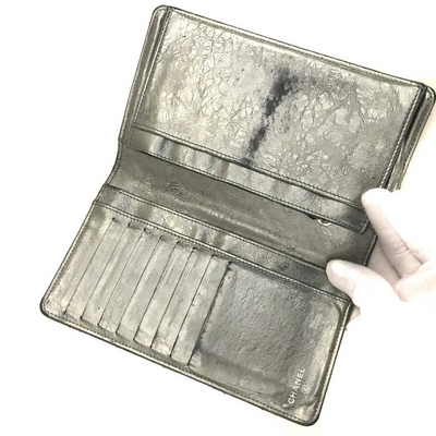 $950 2008 Chanel Lambskin Quilted 2.55 Flap Long Bifold Wallet Silver