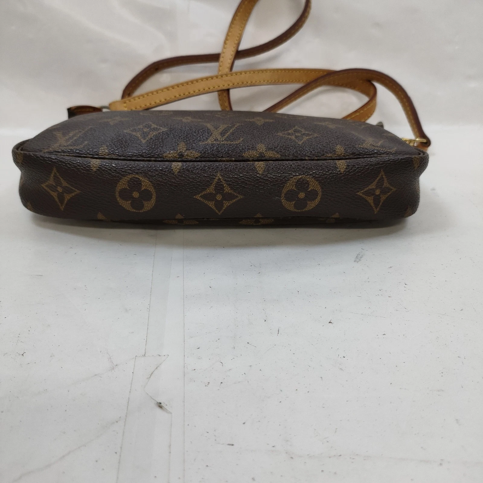 Louis Vuitton Pochette Accessoires Brown Monogram AR0999