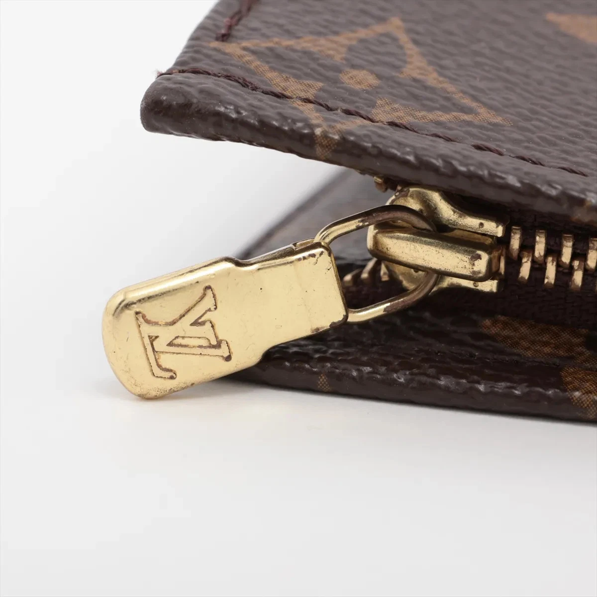 $540 Louis Vuitton Monogram Toiletry Pouch 19