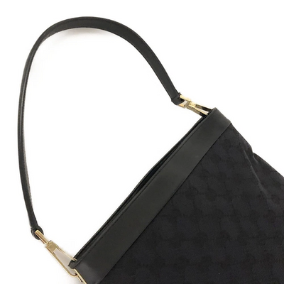 $1200 GUCCI Canvas Vintage GG Shoulder Bag